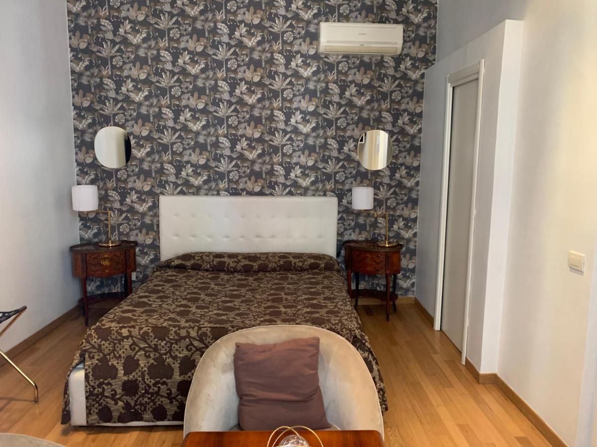 Hotel Urbana 33 Roma Esterno foto