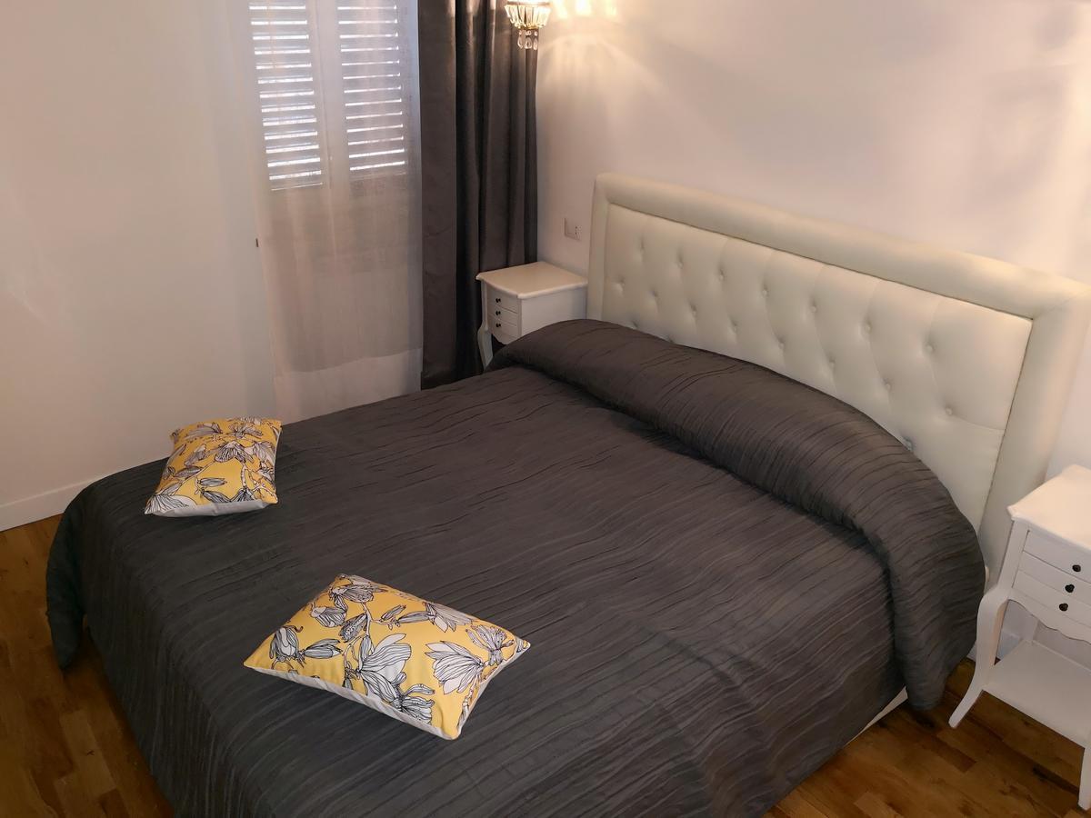 Hotel Urbana 33 Roma Esterno foto
